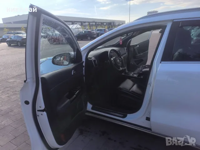 Kia Sportage 2,0 CDTI, снимка 15 - Автомобили и джипове - 56074096