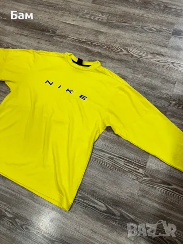 Vintage Nike Men’s Crewneck размер Л , снимка 2 - Спортни дрехи, екипи - 47720282