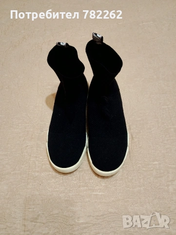 Маратонки тип чорап pinko