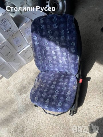 шофьорска седалка БЕЗ металните крака / седалкa за mercedes sprinter 2006-2011г  цена 140лв  -с забе, снимка 3 - Части - 40378255