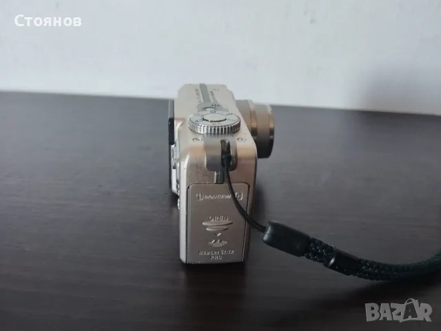 Камера SONY Cyber-shot DSC-P10 Japan , снимка 9 - Фотоапарати - 55986380