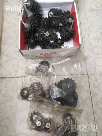 Ролки за дерайльор, снимка 2 - Части за велосипеди - 52788548