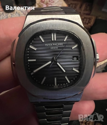 Супер елегантен часовник в отлично състояние.