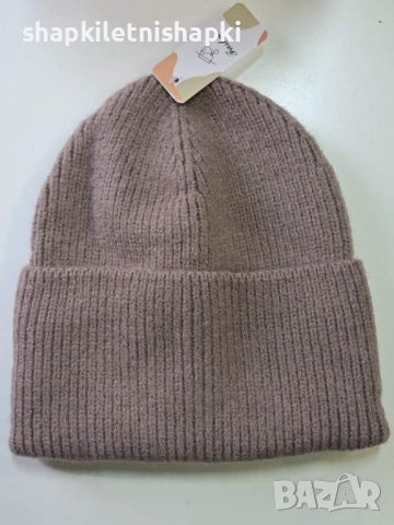 336 Дамска плетена шапка,ангора-бутикова, снимка 4 - Шапки - 52537937