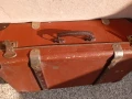 Продавам ретро куфар от 40-те години , снимка 2