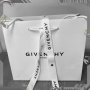 Автентична бутикова Givenchy подаръчна торба 25x22cm, снимка 9