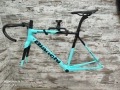 НОВ карбонов шосеен фреймсет Bianchi Specialissima CV | 55 , снимка 11