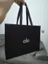 Оригинални Hermes,Saint Laurent,Louis Vuitton и ALO Yoga торби, снимка 12