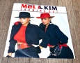 Грамофонни Плочи - Поп - Рок: Mel & Kim - Showing Out - Single 7" (2 tracks), снимка 1