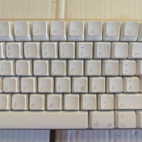 Клавиатура Apple A1016 Wireless Bluetooth Keyboard White w/ Number Pad EMC 1937, снимка 7 - Клавиатури и мишки - 42242081