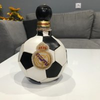 Колекционерска бутилка на Real Madrid, снимка 4 - Фен артикули - 38759319