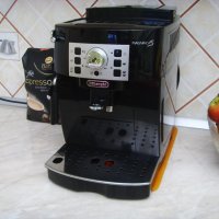 Кафе автомат / Еспресо машина “Delonghi“ MagniFica S. Почти нова, снимка 2 - Кафемашини - 35779050