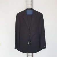 Страхотен мъжки костюм HUGO BOSS , бизнес клас , размер 48ми , нов с етикет , цена на етикет 499€ . , снимка 9 - Сака - 39489447