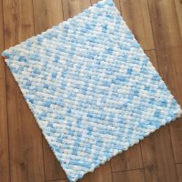 Ръчно плетено бебешко одеяло , снимка 3 - Спално бельо и завивки - 44437653