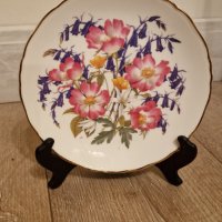 Royal Albert–Декоративна чиния, костен порцелан., снимка 1 - Чинии - 41103474