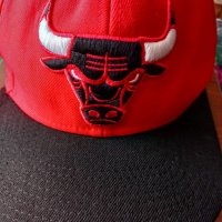 Шапка NBA CHIKAGO BULLS, снимка 1 - Спортни дрехи, екипи - 41143435