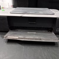 Принтер Hp desk jet 1000 (ЗА ЧАСТИ), снимка 1 - Принтери, копири, скенери - 44449645