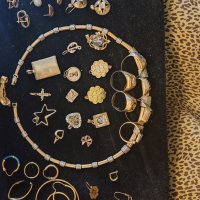 Злато - златни бижута - пръстени, гривни, ланец, обеци..., снимка 10 - Колиета, медальони, синджири - 21119254