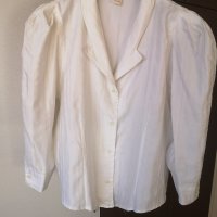 Бяла дамска риза с буфан ръкав, снимка 2 - Ризи - 44156938