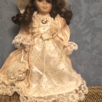 Порцеланова кукла, снимка 1 - Колекции - 34282775