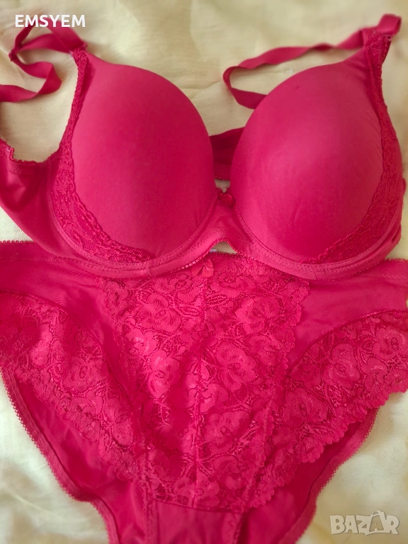 Сутиен 95 С и бикини , снимка 1