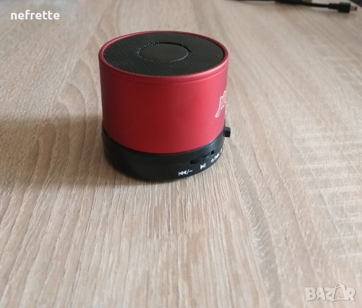 Червена преносима Bluetooth тонколона, снимка 1