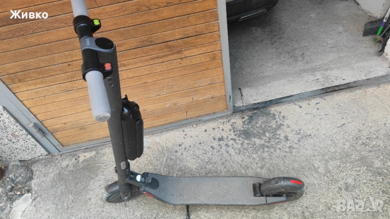 Продавам тротинетка Ninebot ES4 с две батерии, снимка 1
