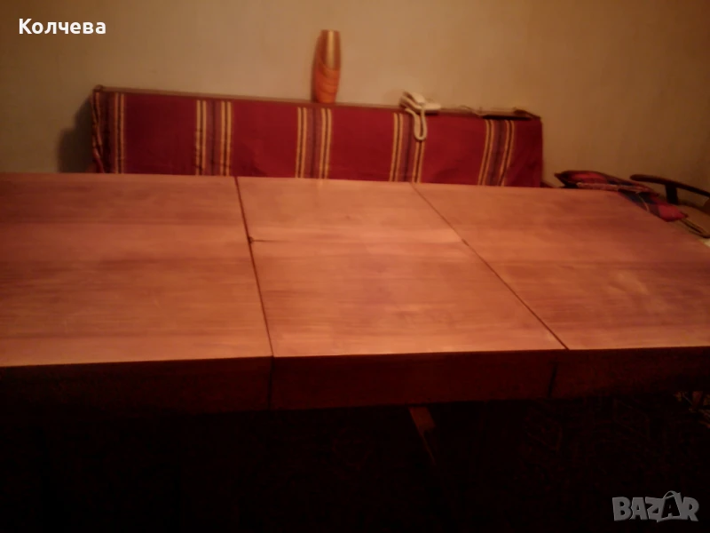 продавам стар модел дървена, разтегателна маса, снимка 1