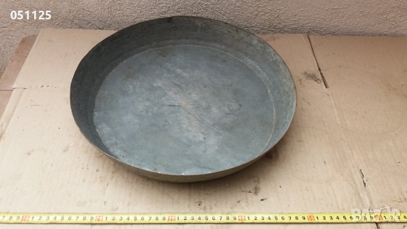 масивна бакърена кована тава - възрожденска , снимка 1