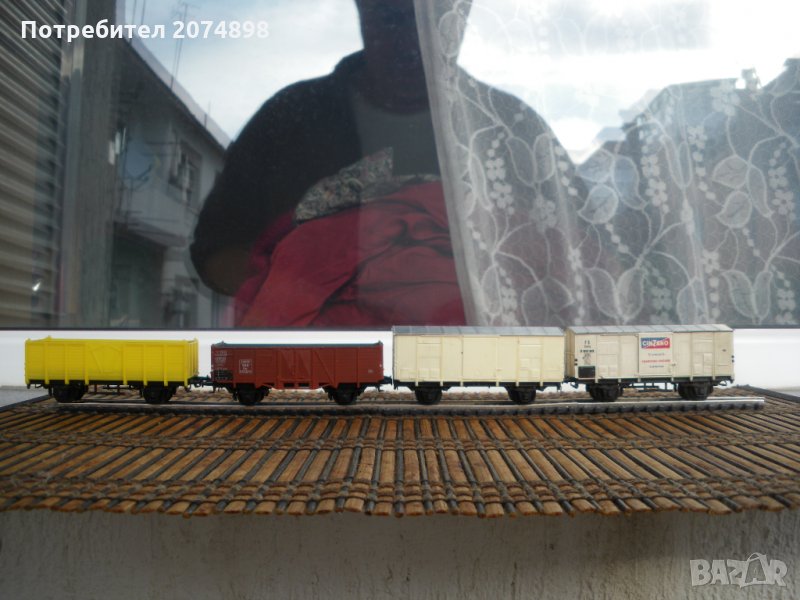 Лот двуосни товарни вагони ПИКО, стандарт НО 1:87, снимка 1