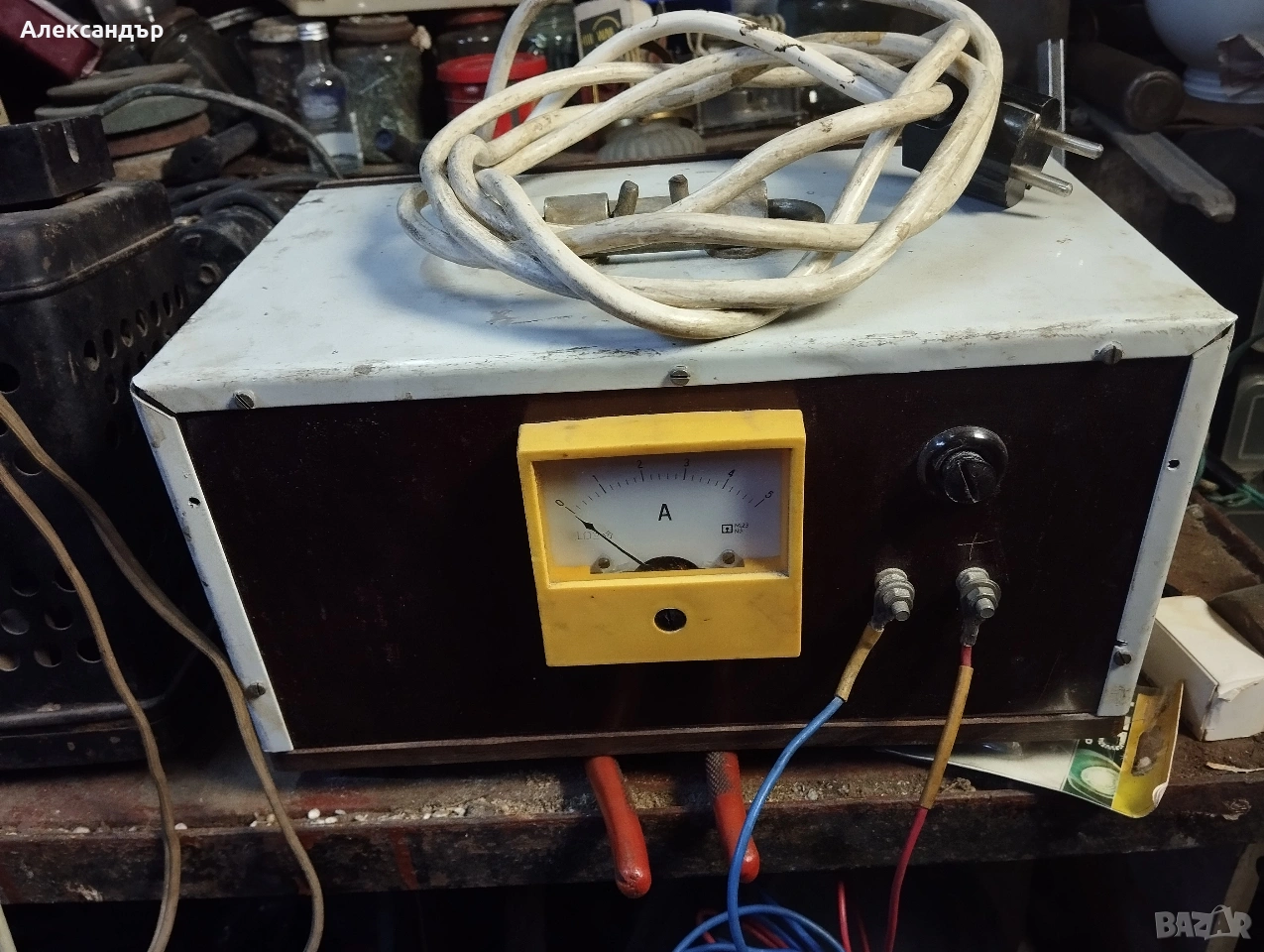 Българско зарядно за акумулатор, снимка 1
