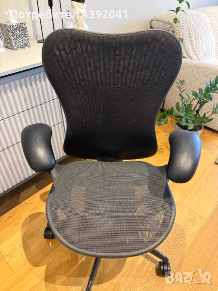 Herman Miller Mirra 2 (Fully Loaded) Офис Стол с Пеперудообразна облегалка - Като Нов! , снимка 1