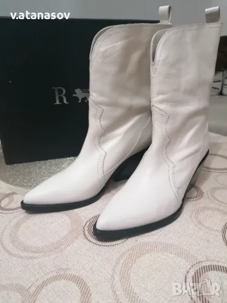  Боти на Rage Age, снимка 1