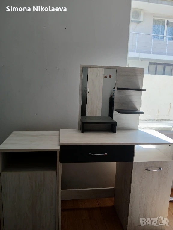 ТОАЛЕТКА ЗА ГРИМ , снимка 1