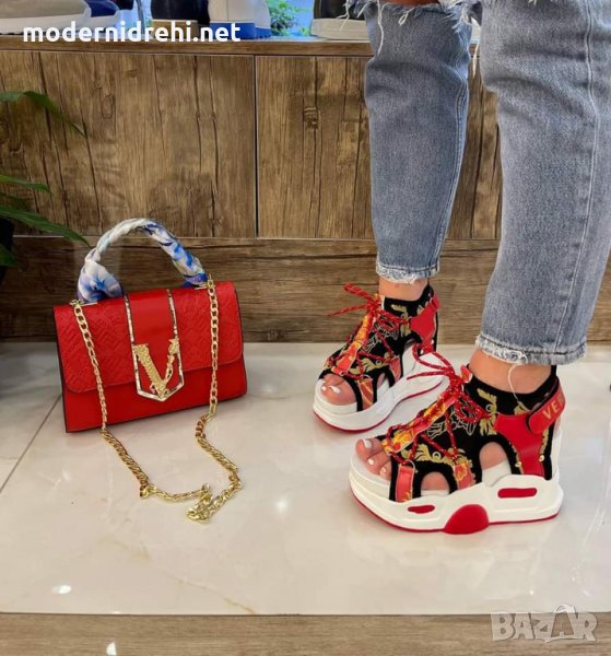 Дамски спортни обувки и чанта Versace код 85, снимка 1