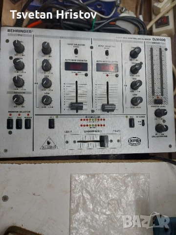 dj пулт Beringer.  много запазен.