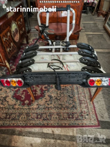 Италиански багажник за 4 велосипеда за теглич , снимка 2 - Аксесоари и консумативи - 51287600