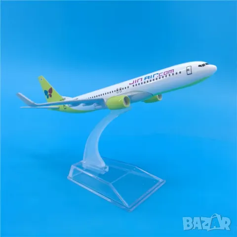 Бойнг 737 самолет модел макет Jin Air метален нискотавифна авиокомпания полетите летище, снимка 7 - Други - 49441859