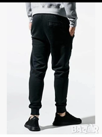 Страхотно мъжко спортно долнище NIKE размер L, снимка 2 - Спортни дрехи, екипи - 53762416