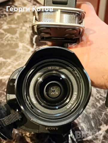 Видеокамера със сменяеми обективи Sony NEX-VG20E, снимка 3 - Камери - 52976036
