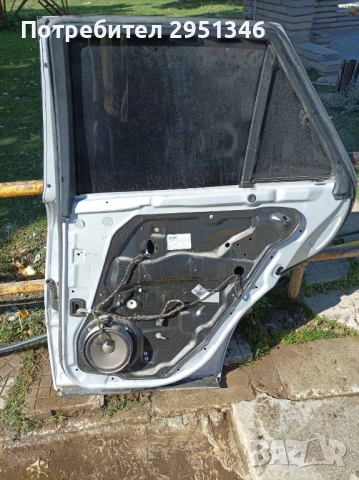 Врата за Mercedes ML W164, снимка 2 - Части - 51978963