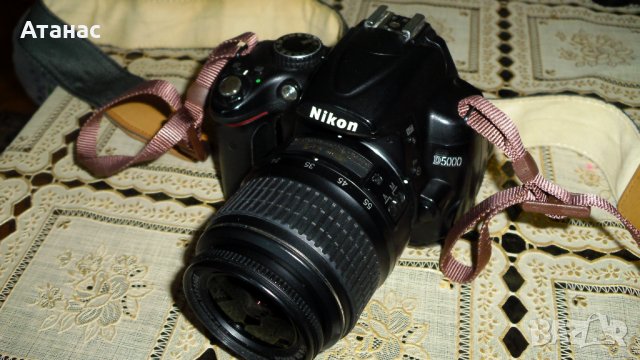 Фотоапарат NIKON D5000 + обектив NIKON AF-S 18-55mm DX