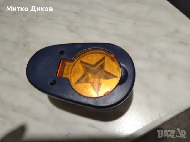 Fiskars Lever Star Punch Crafts Scrapbooking Paper Punch Inch 1.8" Star Перфоратор за листя, снимка 4 - Други - 50167692