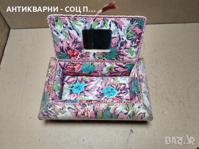 Старинна Ръчно Изработена Автентична Кутия За Бижута. , снимка 7 - Антикварни и старинни предмети - 52240311