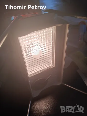 Аварийка лампа с фенер. , снимка 2 - Аксесоари и консумативи - 48931864