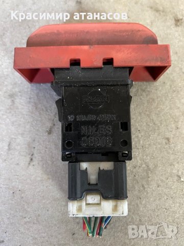 Бутон аварийни светлини за  Нисан х трайл Т30.2001-2003Г, снимка 2 - Части - 38751315