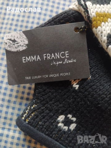 дизайнерска зимна шапка Emma France, снимка 3 - Шапки - 52686069