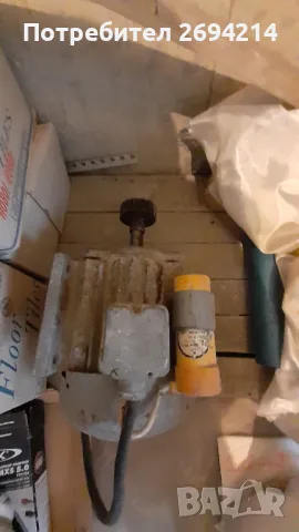 Продавам ел. двигател ,ножове за струг, снимка 8 - Стругове - 41490977