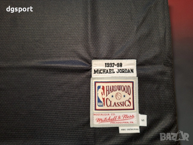 Баскетболен потник на Майкъл Джордан #Чикаго Булс #23# Mitchell&Ness!, снимка 4 - Баскетбол - 52572447