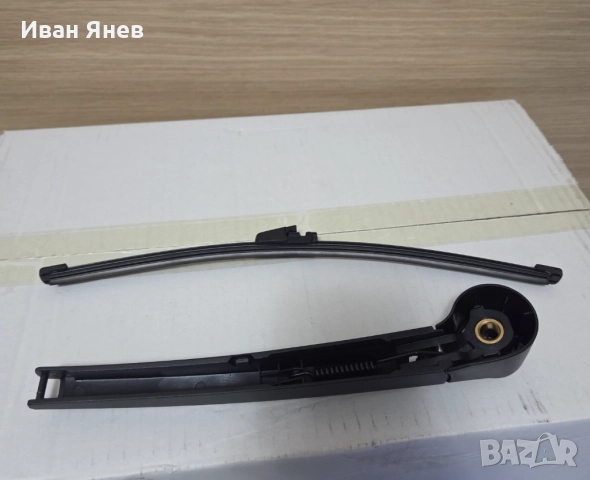 Задно рамо с чистачка комплект за Volkswagen Golf V, снимка 2 - Части - 52248900